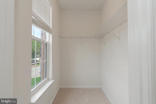 Building Photo - 9431 Stonewall Rd