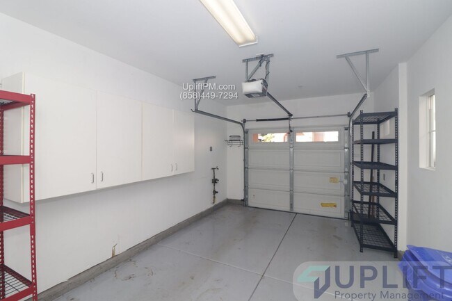 Building Photo - 2-Bed, 2-Bath Condo in the Heart of San El...