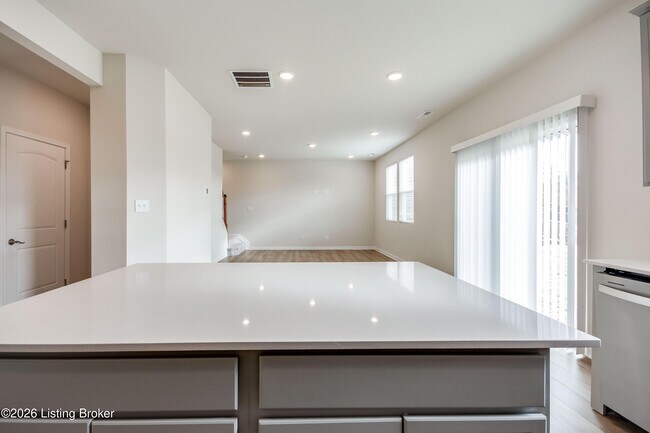 Building Photo - 16909 Aiken Rdg Cir