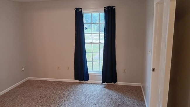 Building Photo - Charming 3BR2BA House in Columbus