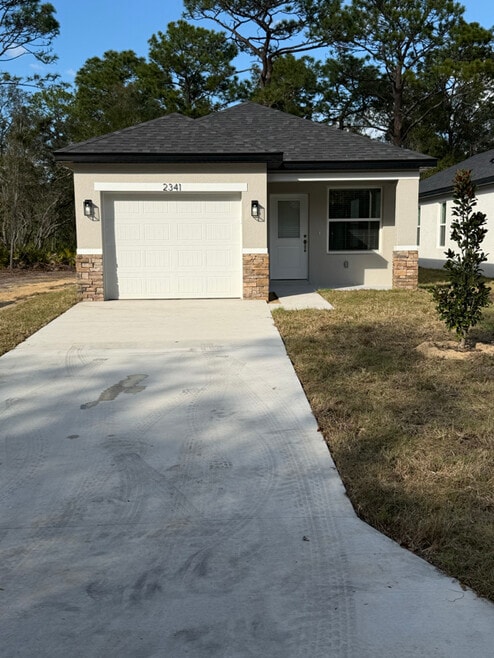 Building Photo - 2341 Suanee Ave