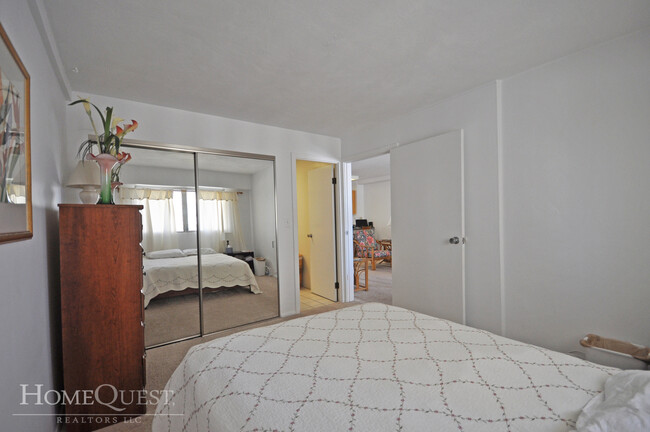 Building Photo - Fully Furnished Meridian East 2BR / 1.5BA ...