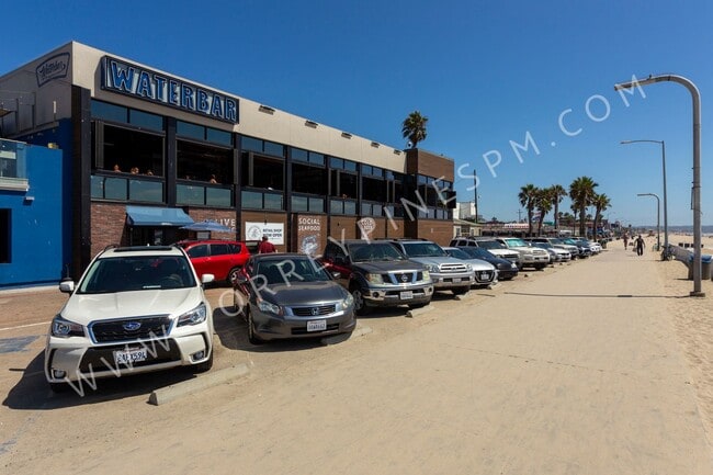 Building Photo - 3Br In The Heart Of Pacific Beach *W/D in ...