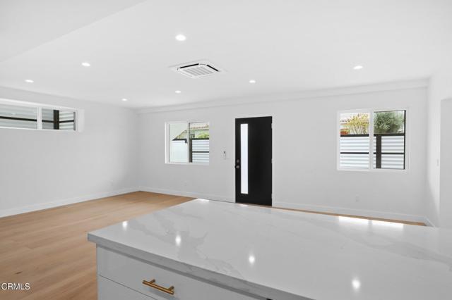 Building Photo - 112 N Kenneth Rd