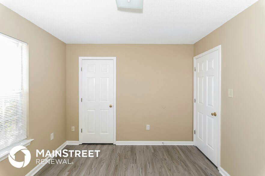 Building Photo - 4479 Cleopatra Cove N
