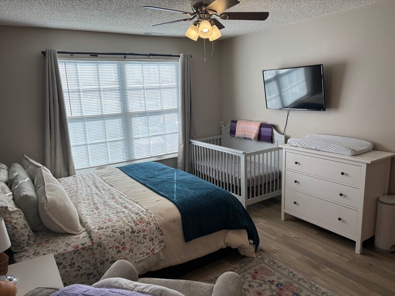 Building Photo - 2360 Wapakoneta Ave