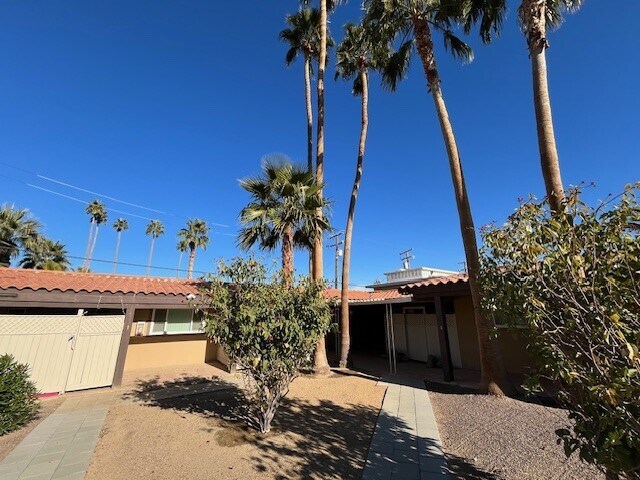 Primary Photo - 37188 Melrose Dr