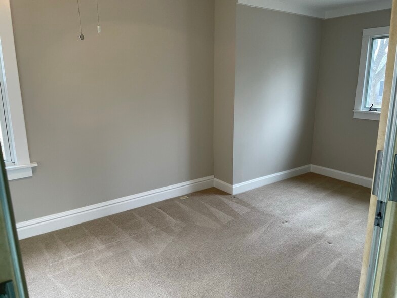 Building Photo - 2206 Pacific St