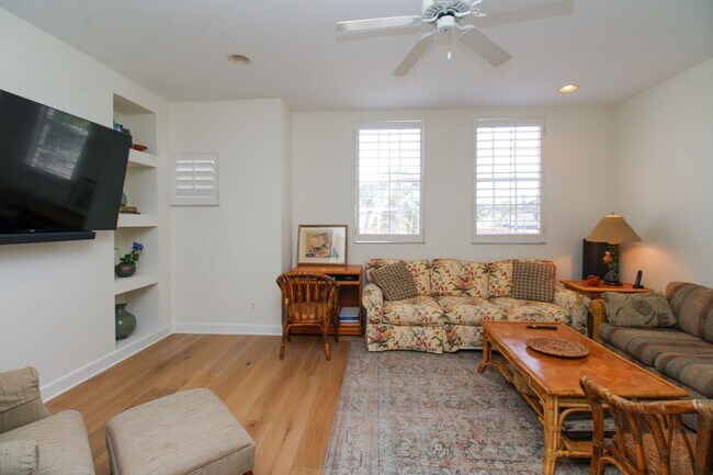 Building Photo - ** BONITA BAY ** BEAUTIFUL 2 PLUS A DEN FU...