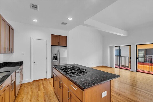 Building Photo - 4509B Eigel St