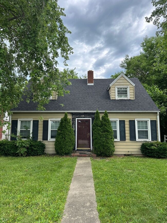 Building Photo - 1712 W Bethel Ave
