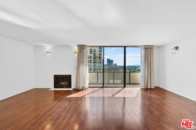 Building Photo - 10535 Wilshire Blvd