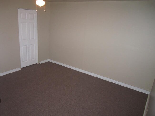 Building Photo - 1032 Court St