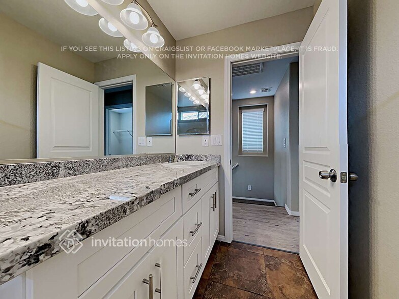 Building Photo - 9287 Alta Monte Ct