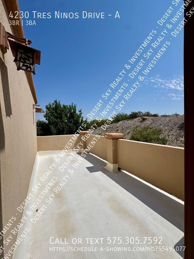 Building Photo - 4230 Tres Ninos Dr