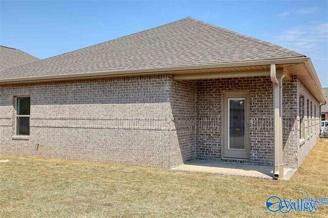Building Photo - 15626 Ironcrest Drive NW
