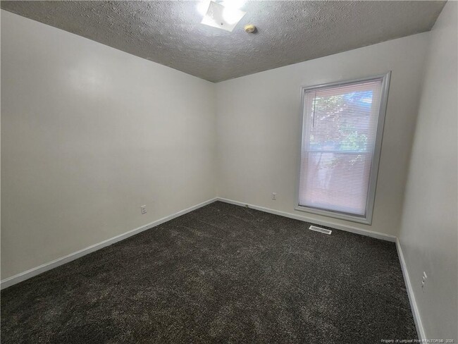 Building Photo - 5521 Deep Hollow Ct