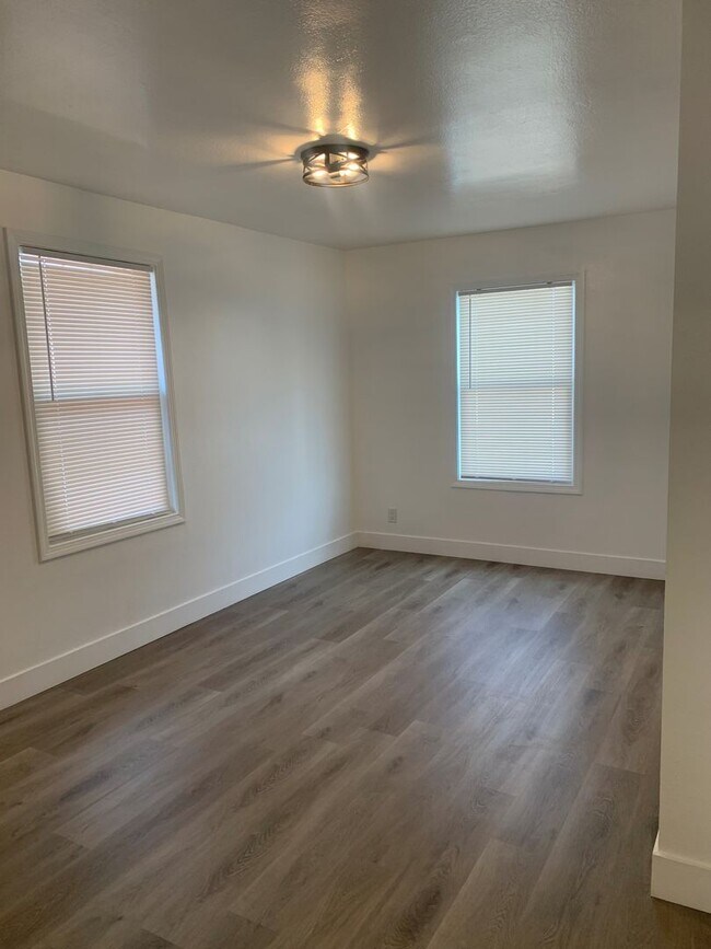 Building Photo - 2457 Orchard Way