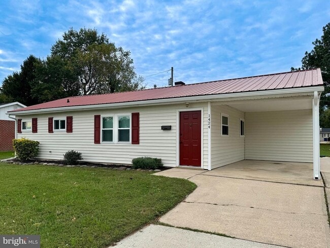 Building Photo - 1424 S Governors Ave