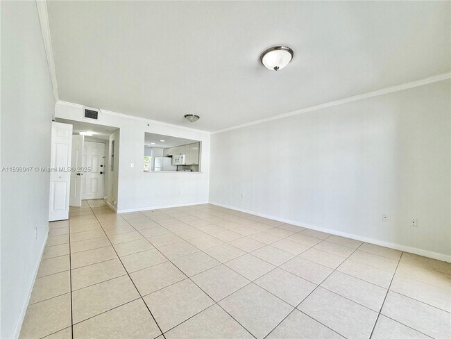 Building Photo - 8851 NW 112th Ave