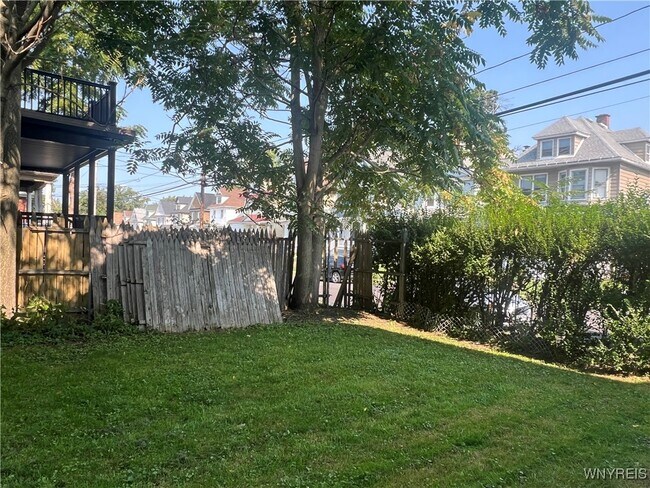 Building Photo - 42 Buffum St