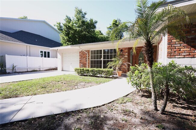 Building Photo - 4115 W Platt St