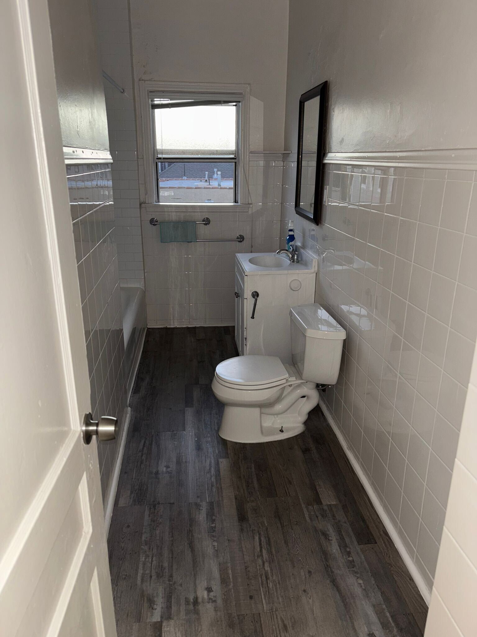 Building Photo - 1906 W 23rd St