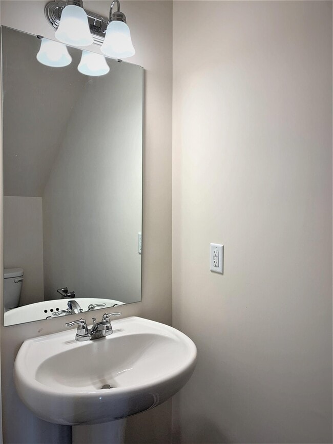 Building Photo - 3021 Newfields Pl