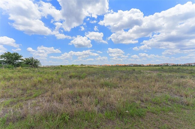 Building Photo - 17058 Oval Rum Dr