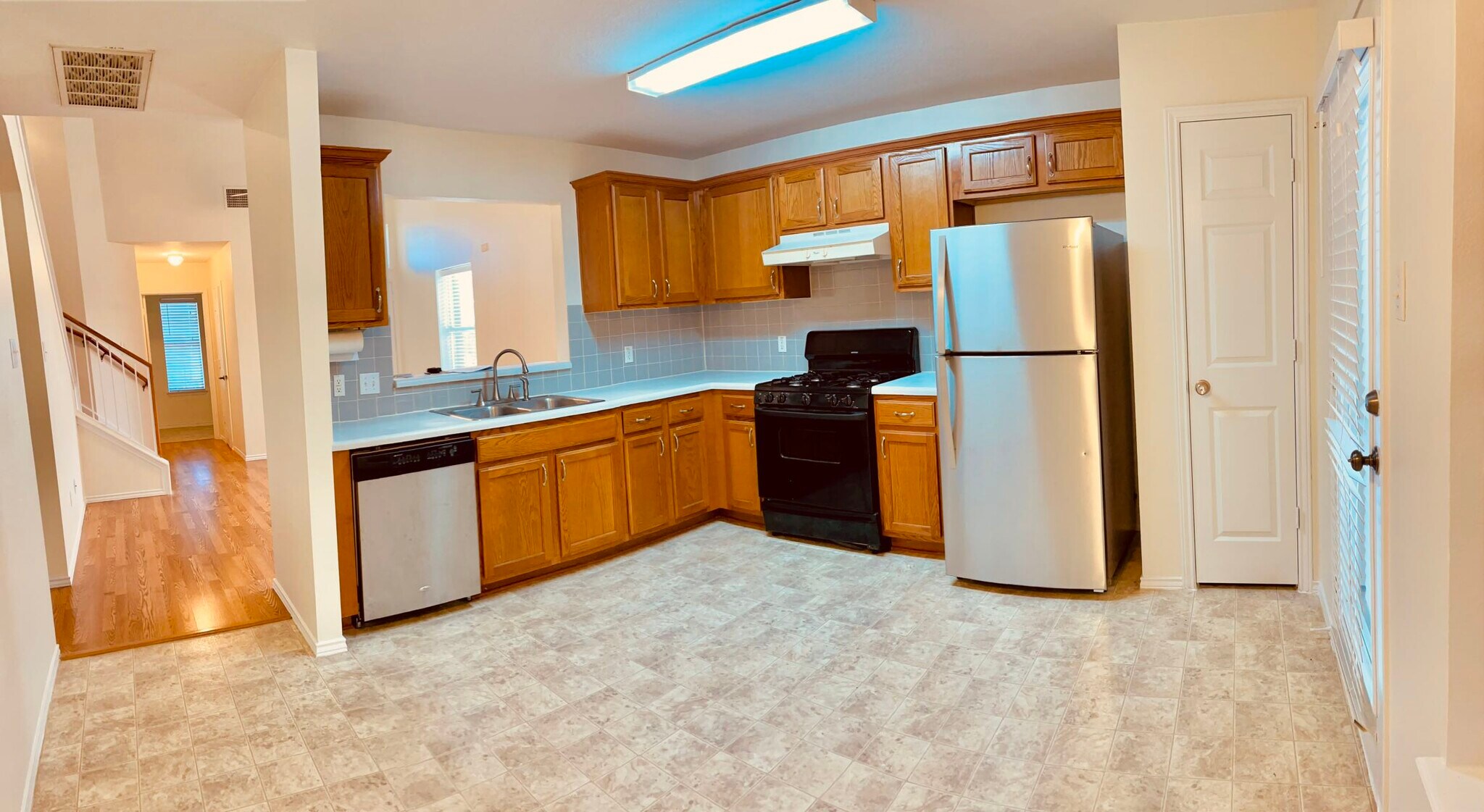 Building Photo - 1004 Sweet Melissa Dr