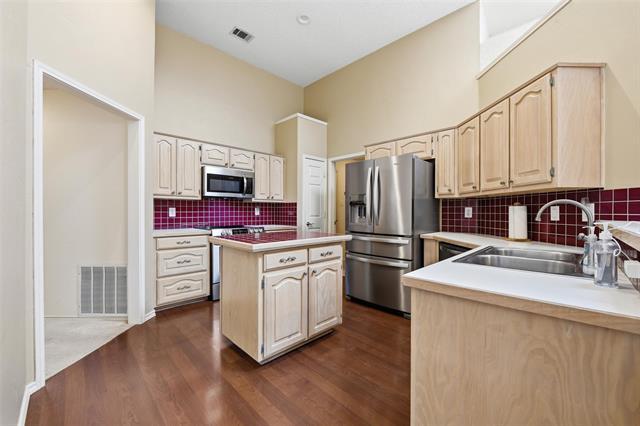 Building Photo - 934 Highgate Dr