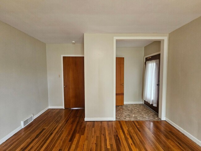 Building Photo - 303KENT