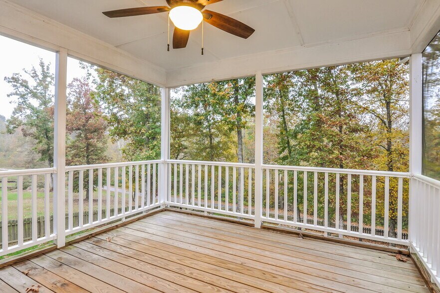 Building Photo - 308 Nelson Ln