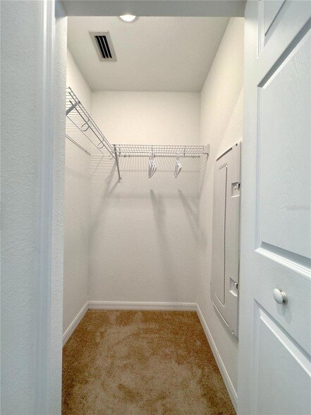 Building Photo - 14061 Heritage Landing Blvd