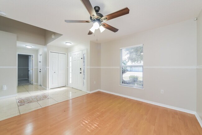 Building Photo - 178 Anzio Dr