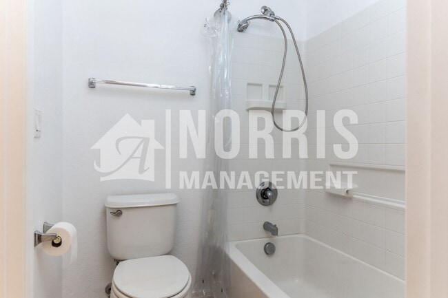 Building Photo - Large Home with Plenty of Room in Coolidge