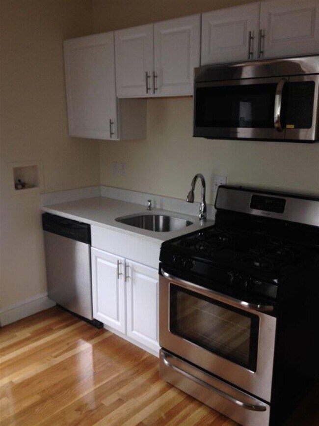 Primary Photo - 11 Stickney Ave