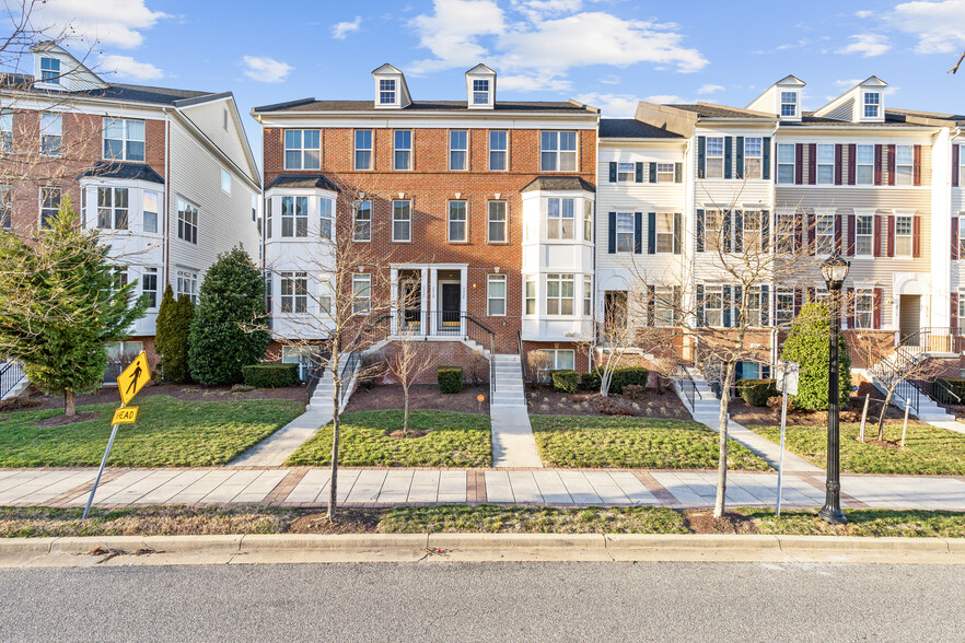 Building Photo - 5530 Capital Gateway Dr