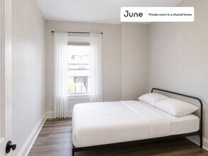 Building Photo - Room in Shared 7 bed/2 bath home in Allston