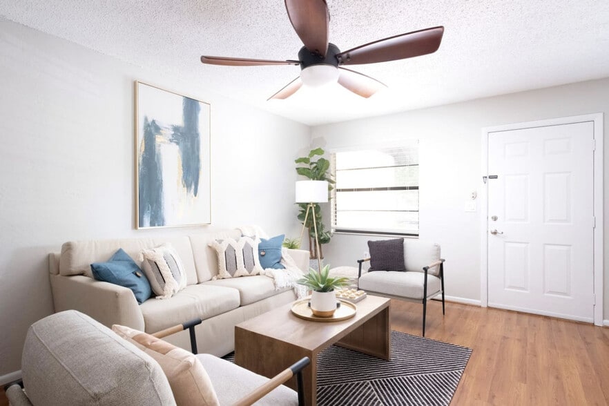 Building Photo - 3431 NW 21st Dr