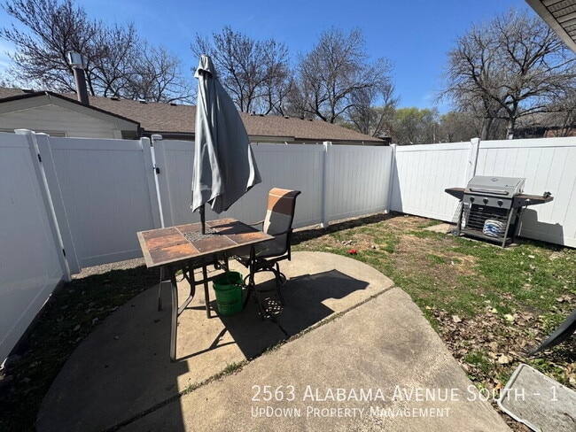 Building Photo - 2563 Alabama Ave S