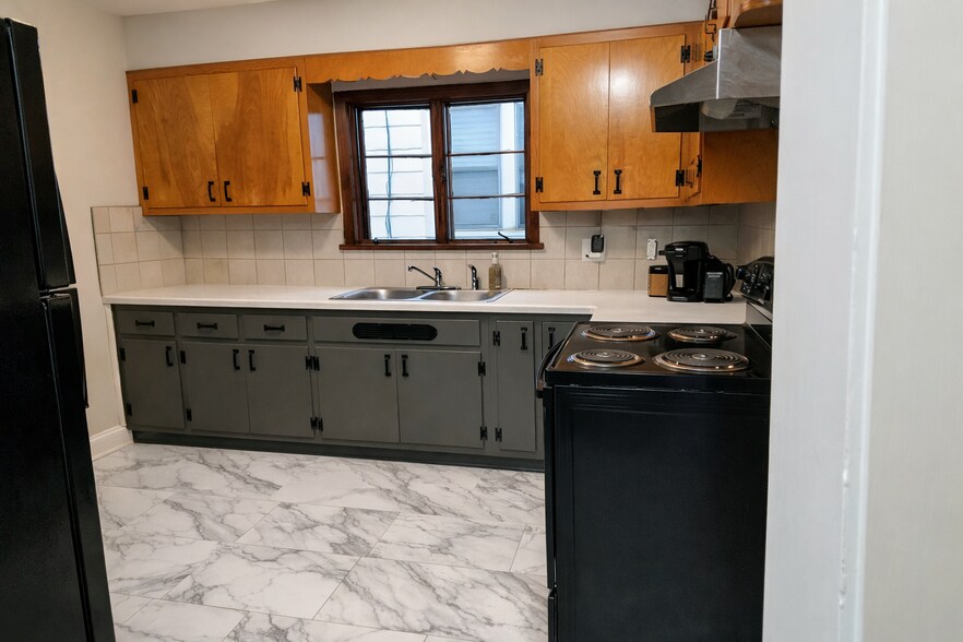 Kitchen - 24 Merrimac St