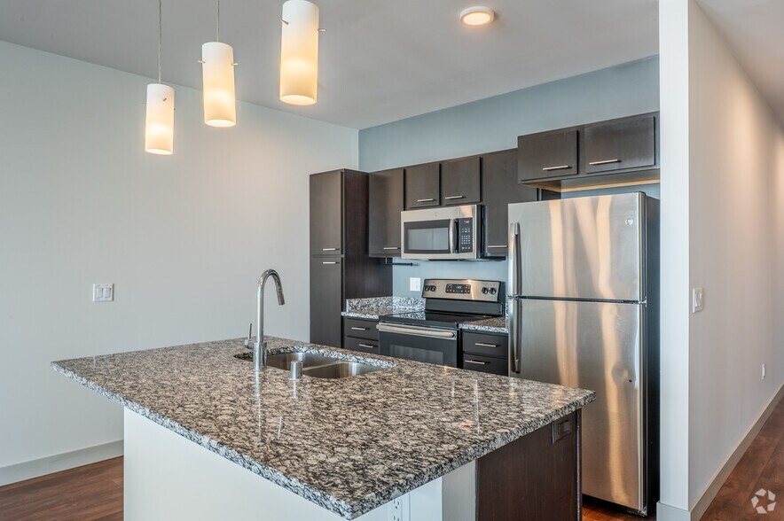 Primary Photo - The Edge