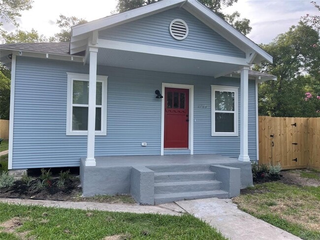 Primary Photo - 2715 Cochran St