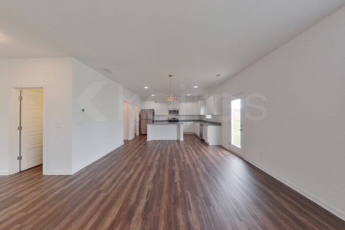 Building Photo - 107 Silver Maple Ln
