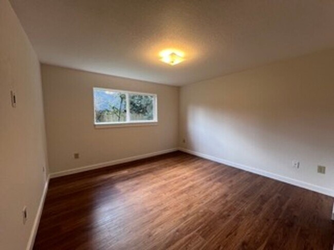 Building Photo - 6210 142nd Pl SE