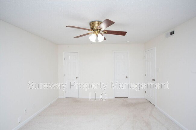 Building Photo - 67 Eldon Way