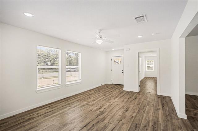 Building Photo - 5318 Trentman St