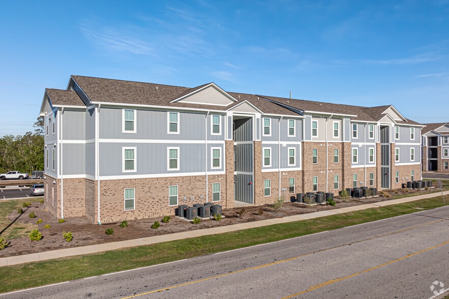 Building Photo - West Park Apartments