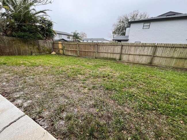 Building Photo - 224 Vista Grande Dr